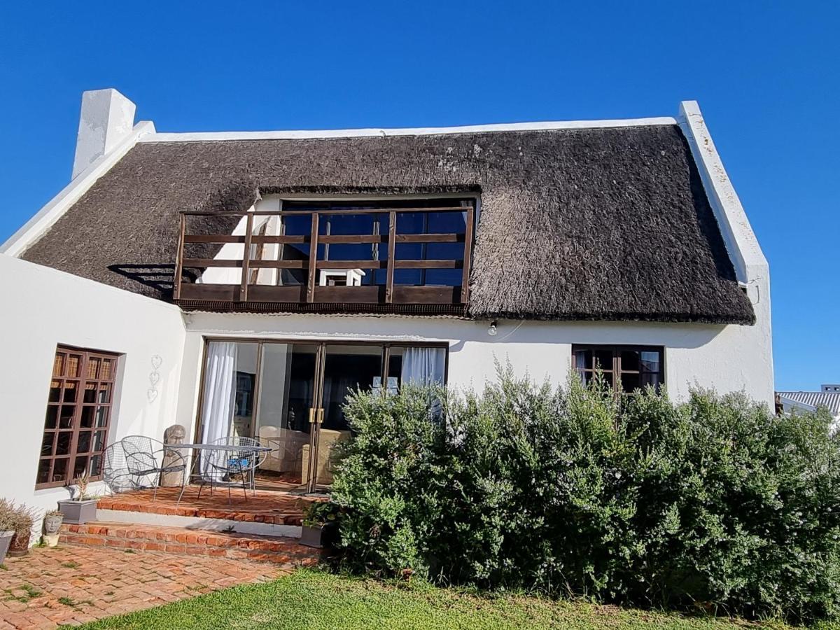 Starfish Accommodation Struisbaai Exterior photo